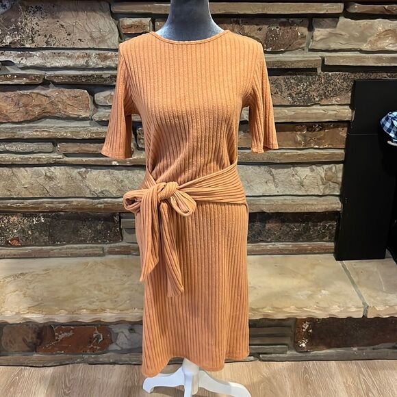 Dresses & Skirts - Mikarose Cora Ribbed Stretch Midi Dress